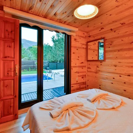 Astonishing Tiny House With Private Pool Close To Lycian Way In Oludeniz *