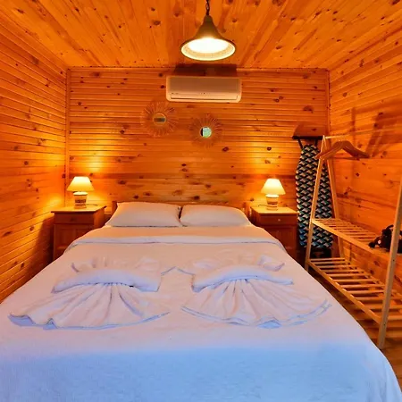 Astonishing Tiny House With Private Pool Close To Lycian Way In Oludeniz