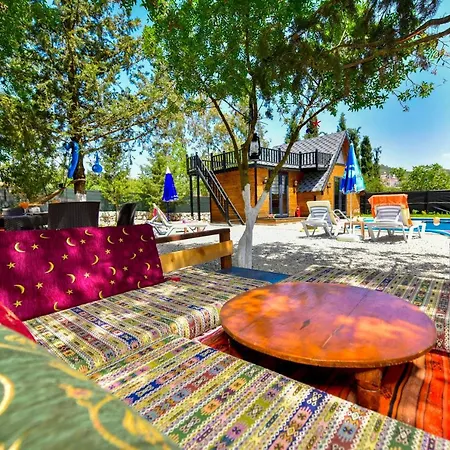Astonishing Tiny House With Private Pool Close To Lycian Way In Oludeniz